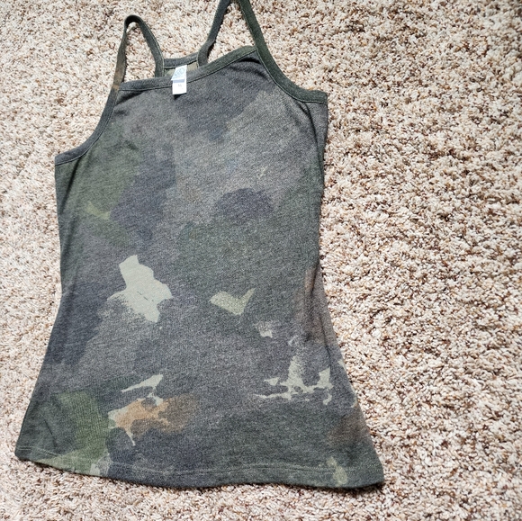 Womens Camouflage Tank Top Size Medium *Camo Shirt - Picture 3 of 8
